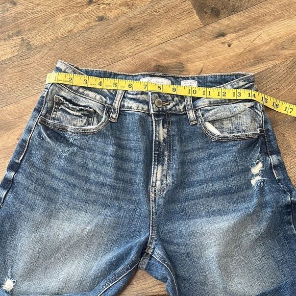 Kancan high rise relaxed fit distressed jeans. Size 27. - Picture 4 of 7